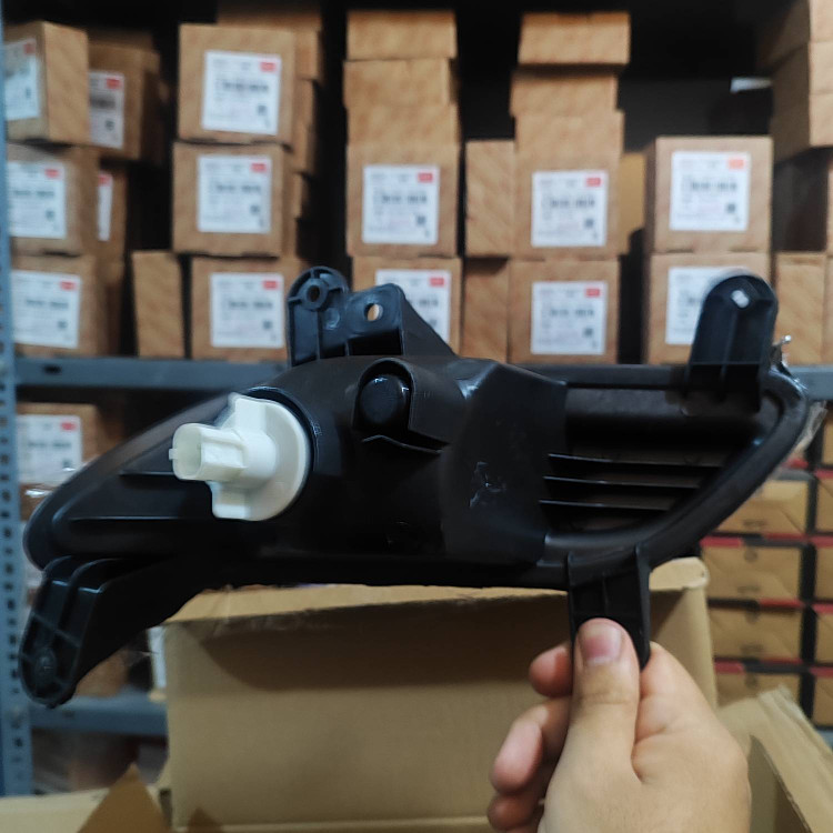 مه شکن شرکتی عقب سمت راست شاگرد ام وی ام ۳۱۵ نیو اس دی صندوقدار /MVM315 NEW SD کد فنی : A13-4416040FL